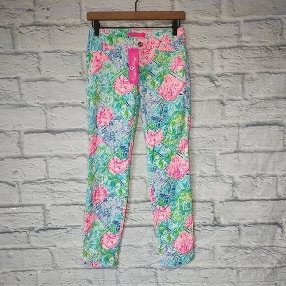 Lilly Pulitzer Pants - Nwt Lilly Pulitzer Kelly skinny ankle pant $148 bohemian queen print Sz 00